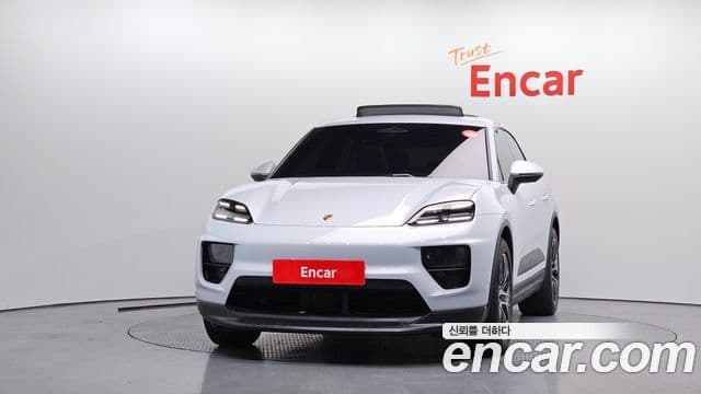 Porsche Macan EV 2025 — ფოტო 11/20