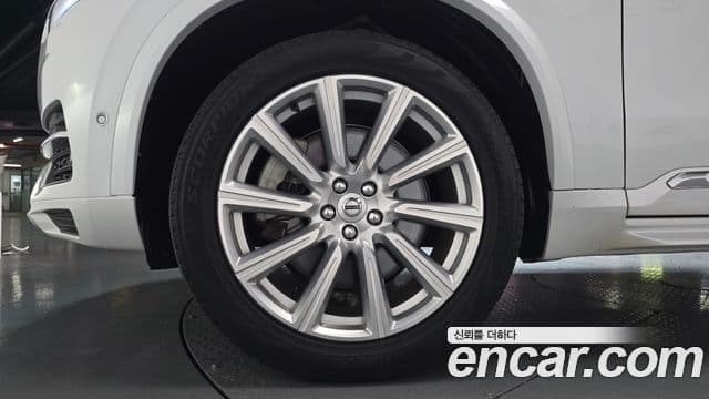 Volvo XC90 2018 — фото 5 из 20