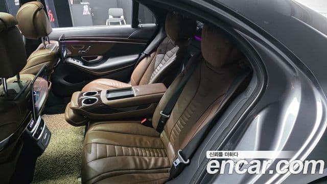 Mercedes-Benz S-Class 2020 — Photo 14/35