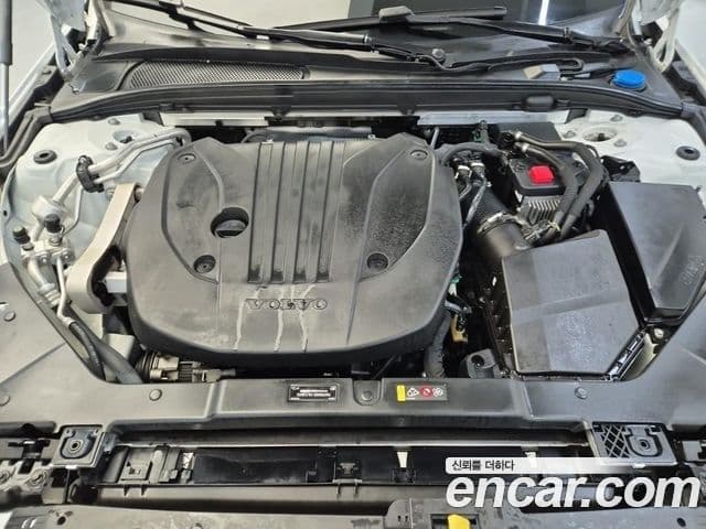 Volvo V60 Cross Country 2021 — Şəkil 4/19