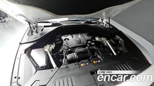 Genesis GV80 2020 — ფოტო 6/20