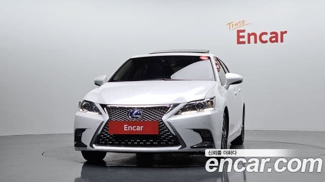 Lexus CT200h 2018 — Şəkil 3/20