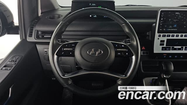 Hyundai Staria 2022 — Şəkil 13/20