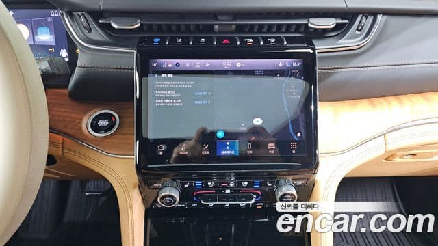 Jeep Grand Cherokee 2022 — фото 14 из 20