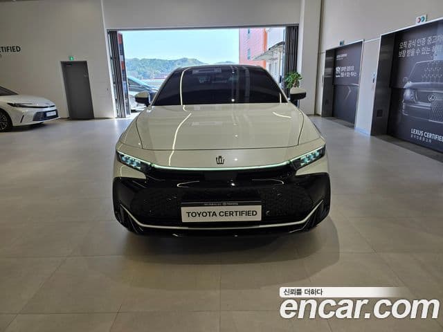 Toyota Crown Crossover 2025 — Şəkil 3/16