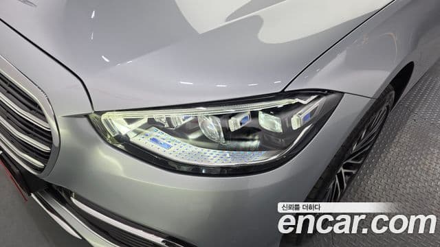 Mercedes-Benz S-Class 2021 — Photo 14/30