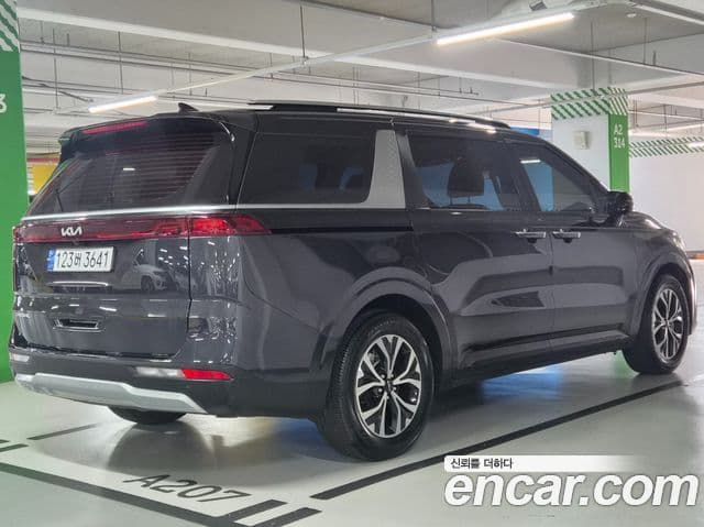 Kia Carnival 2023 — Şəkil 2/20