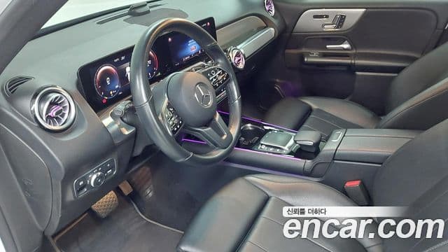 Mercedes-Benz GLB-Class 2021 — фото 14 из 20