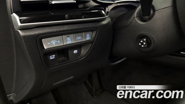 Genesis G80 2021 — Photo 28/34