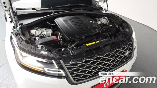 Land Rover Range Rover Velar 2023 — Şəkil 6/20