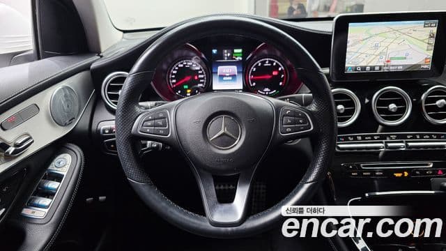 Mercedes-Benz GLC-Class 2018 — фото 13 из 20