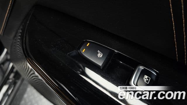 Kia K5 2020 — ფოტო 17/20
