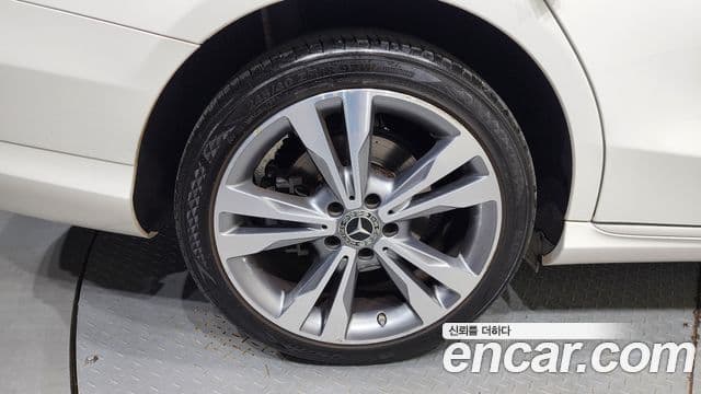 Mercedes-Benz C-Class 2020 — Şəkil 1/20