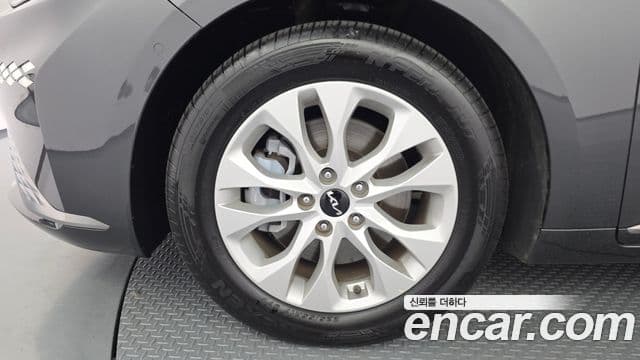 Kia K8 2023 — фото 5 из 20