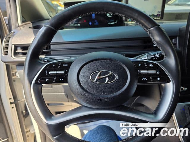 Hyundai Staria 2023 — Şəkil 18/20