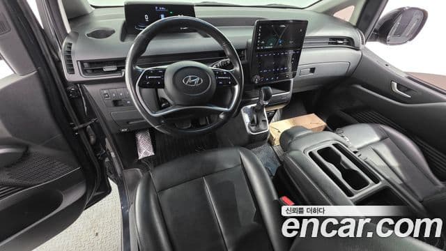 Hyundai Staria 2023 — фото 7 из 20