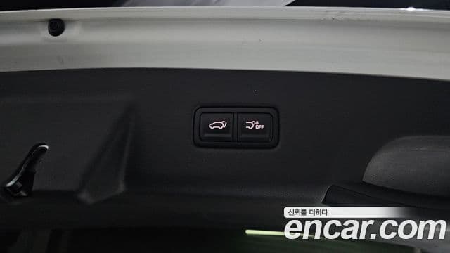 Kia Carnival 2021 — фото 20 из 20