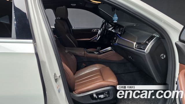 BMW X6 2021 — фото 11 из 20
