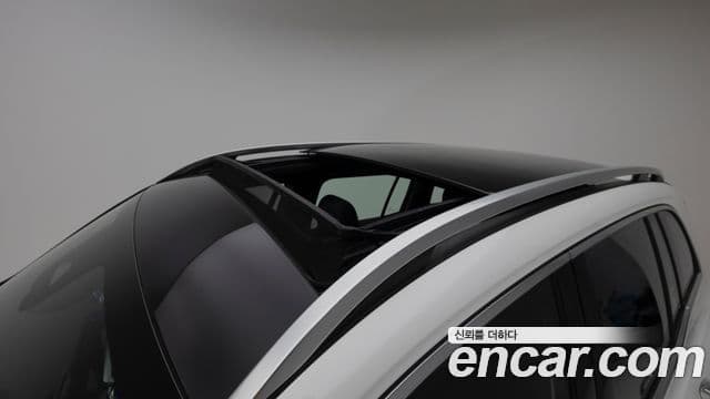 Mercedes-Benz GLB-Class 2025 — Фото 12/20