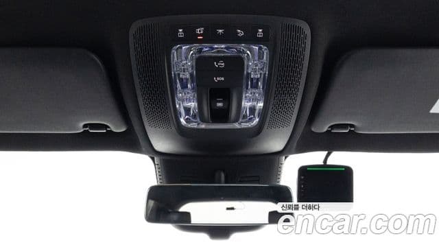 Mercedes-Benz GLB-Class 2025 — Фото 17/20