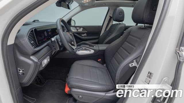 Mercedes-Benz GLE-Class 2025 — Фото 14/20