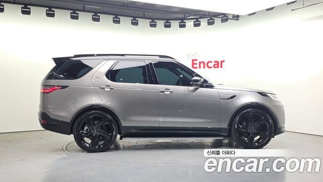 Land Rover Discovery 5 2024 — ფოტო 6/20
