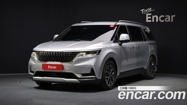 Kia Carnival 2022 — Фото 1/20