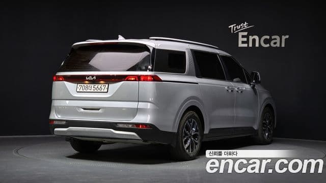 Kia Carnival 2022 — Фото 2/20