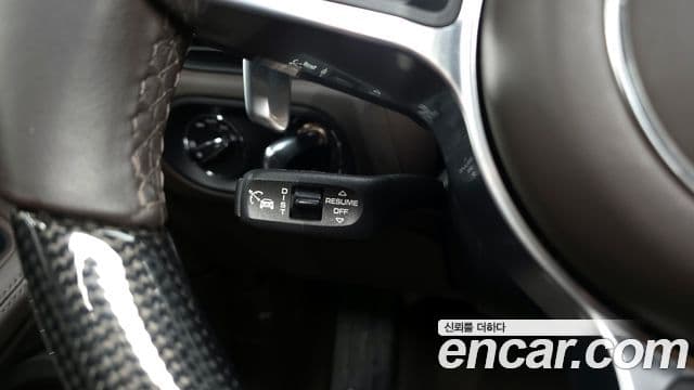 Porsche Macan 2021 — Photo 18/30