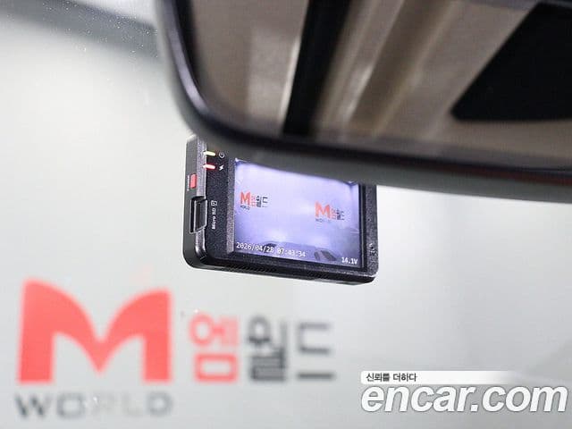 Jeep Wrangler 2019 — ფოტო 9/20