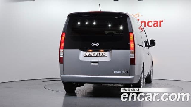Hyundai Staria 2024 — Şəkil 4/20