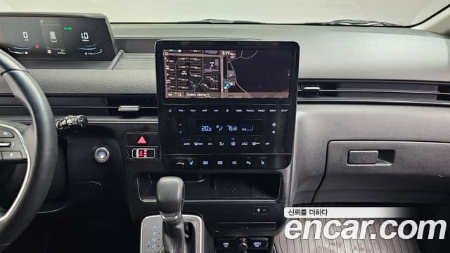 Hyundai Staria 2024 — фото 15 из 20
