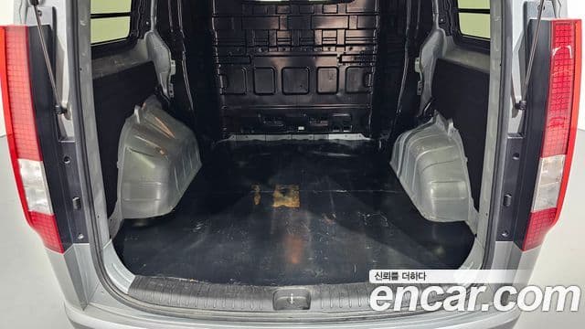 Hyundai Staria 2024 — фото 20 из 20