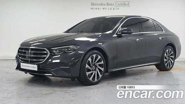 Mercedes-Benz E-Class 2024 — Фото 10/20