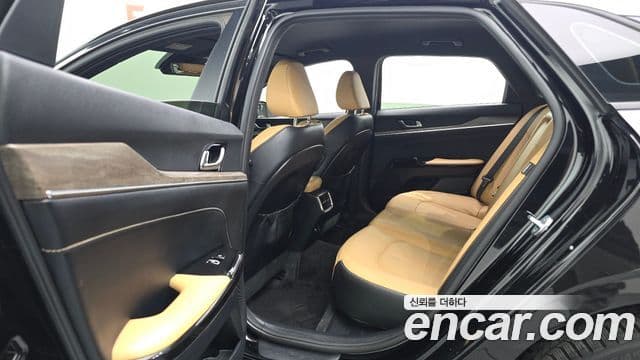 Kia K5 2020 — фото 12 из 20