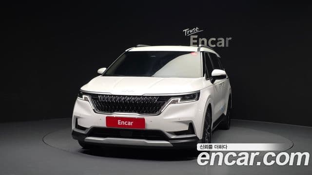Kia Carnival 2023 — Фото 3/20