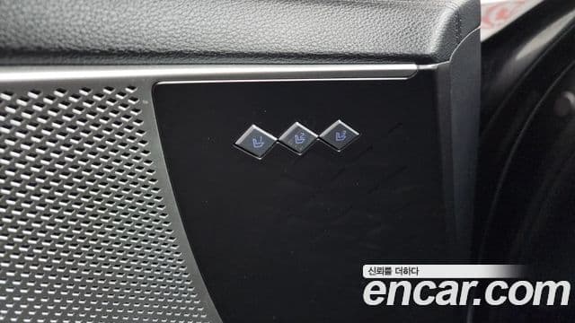 Kia K8 2021 — Şəkil 16/36