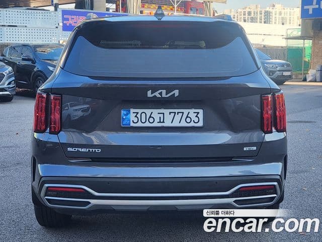 Kia Sorento 2023 — ფოტო 3/20