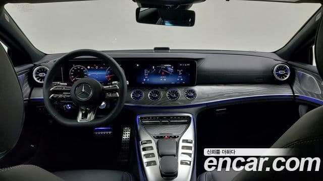 Mercedes-Benz AMG GT 2025 — ფოტო 10/17