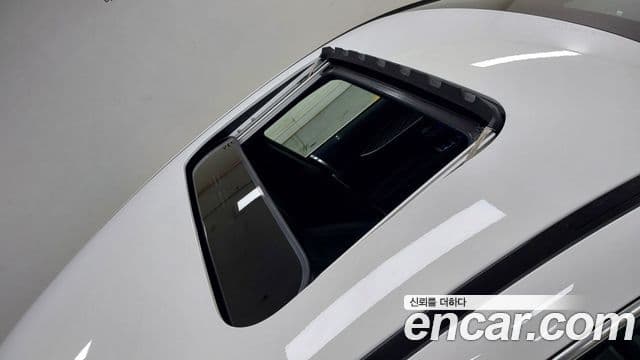 Mercedes-Benz AMG GT 2025 — ფოტო 12/17