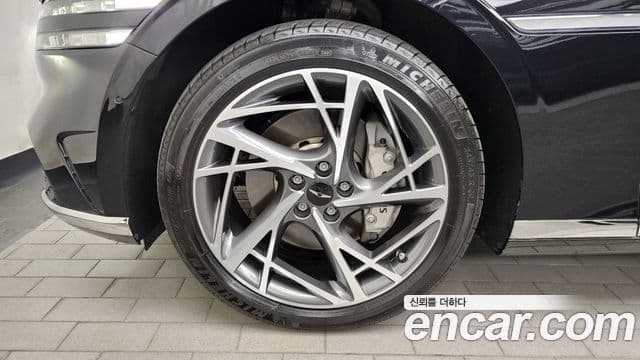Genesis G90 2022 — ფოტო 5/20