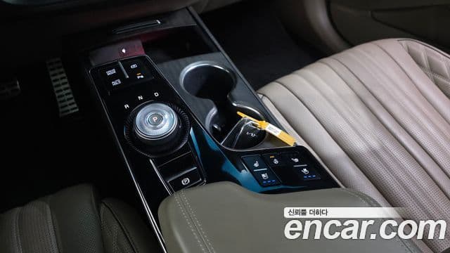 Kia K8 2023 — фото 9 из 20