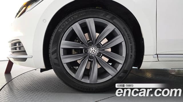 Volkswagen Arteon 2018 — фото 5 из 20