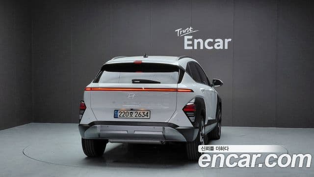 Hyundai Kona 2023 — фото 4 из 20