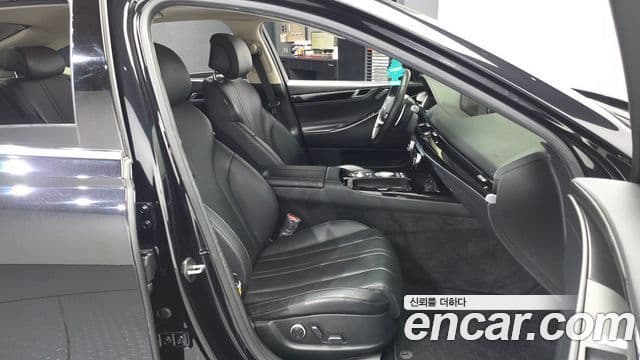 Genesis Electrified G80 2020 — фото 11 из 20