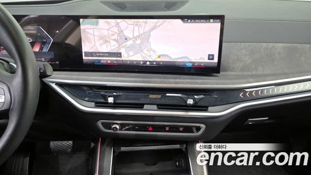 BMW X5 2025 — ფოტო 14/20