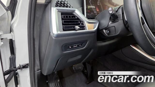 BMW X5 2025 — Photo 23/36