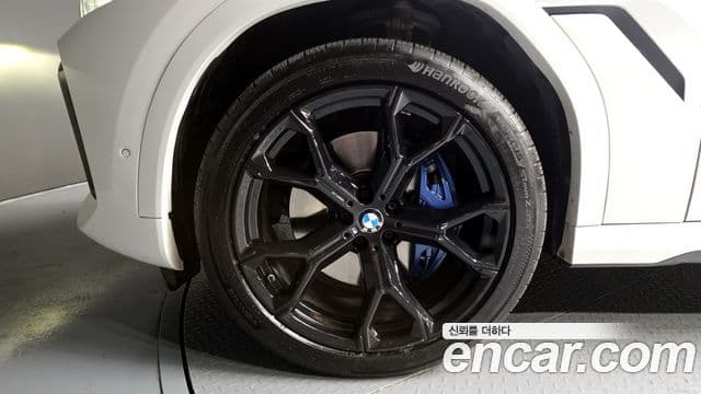 BMW X6 2022 — ფოტო 5/20