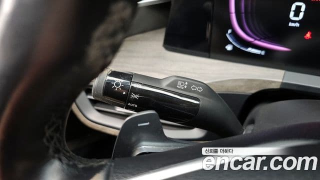 Kia K8 2021 — Şəkil 16/20