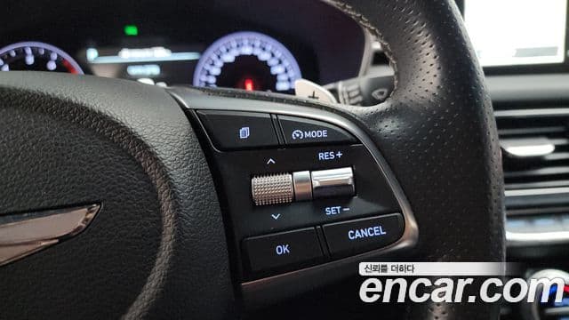Genesis G70 2018 — Photo 8/36